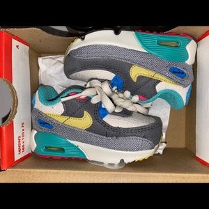 Toddler sneakers Size 4c